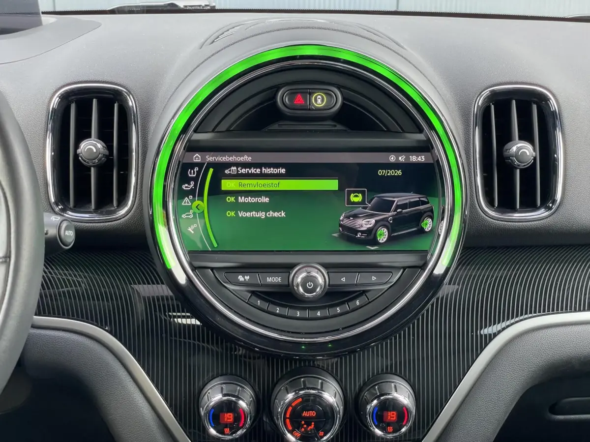 1.5 Cooper ALL4 Chili JCW Pano Leder H&K Carplay Camera