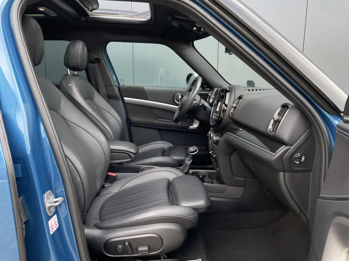 1.5 Cooper ALL4 Chili JCW Pano Leder H&K Carplay Camera