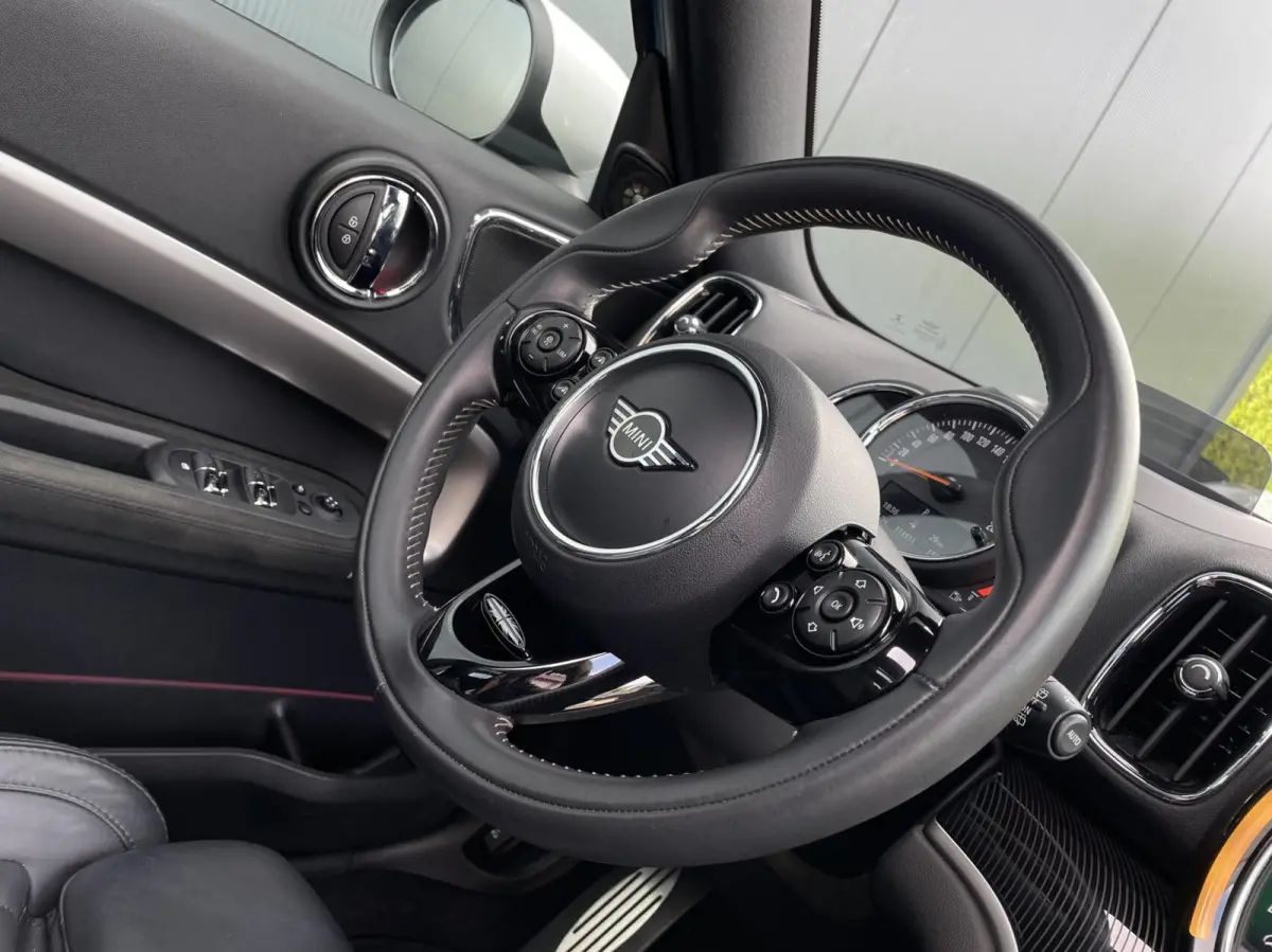 1.5 Cooper ALL4 Chili JCW Pano Leder H&K Carplay Camera
