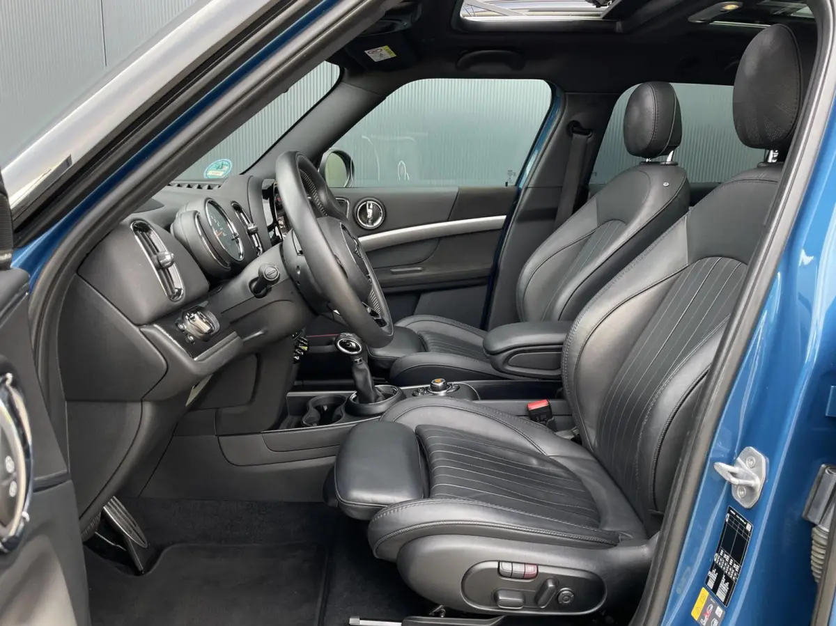1.5 Cooper ALL4 Chili JCW Pano Leder H&K Carplay Camera