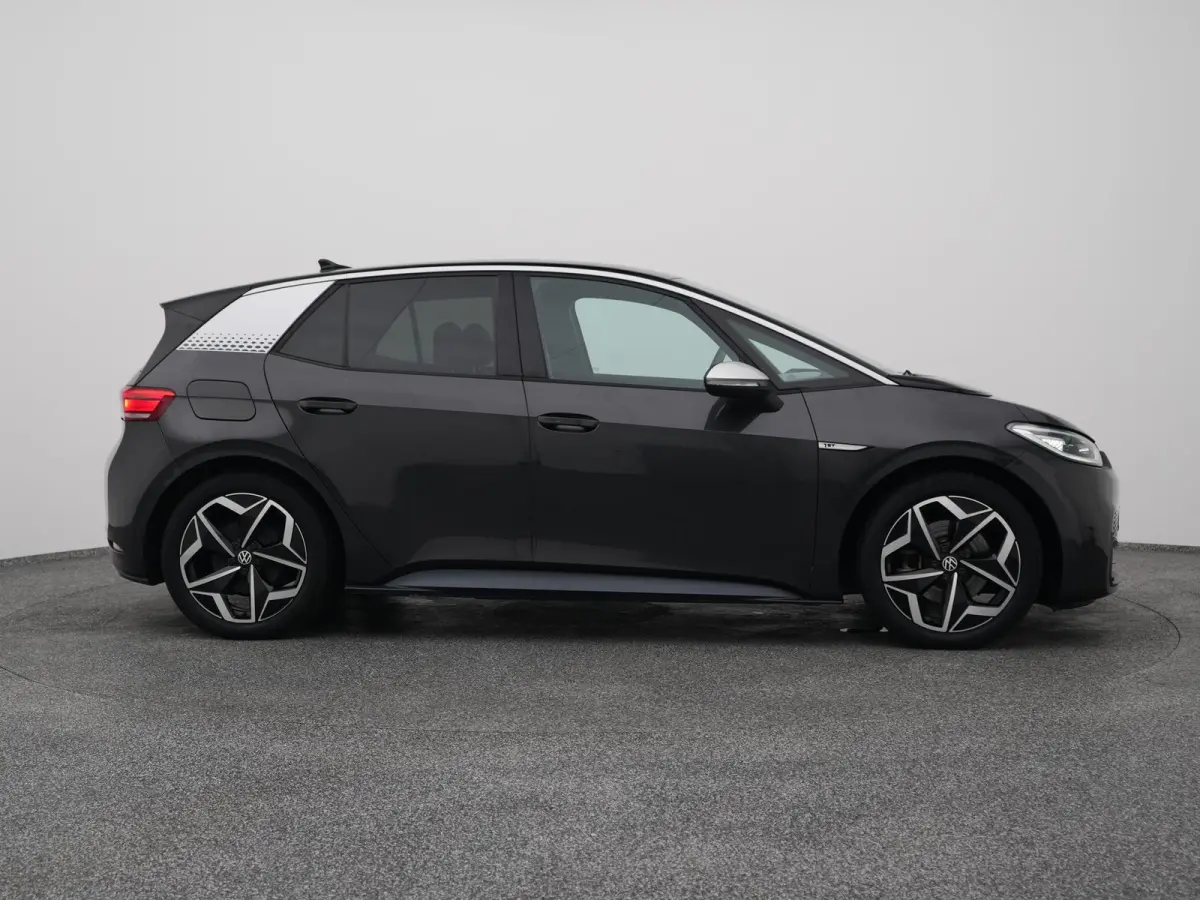 First Plus 58 kWh | CAMERA | ADAPTIVE | STOEL- EN STUURVERW.