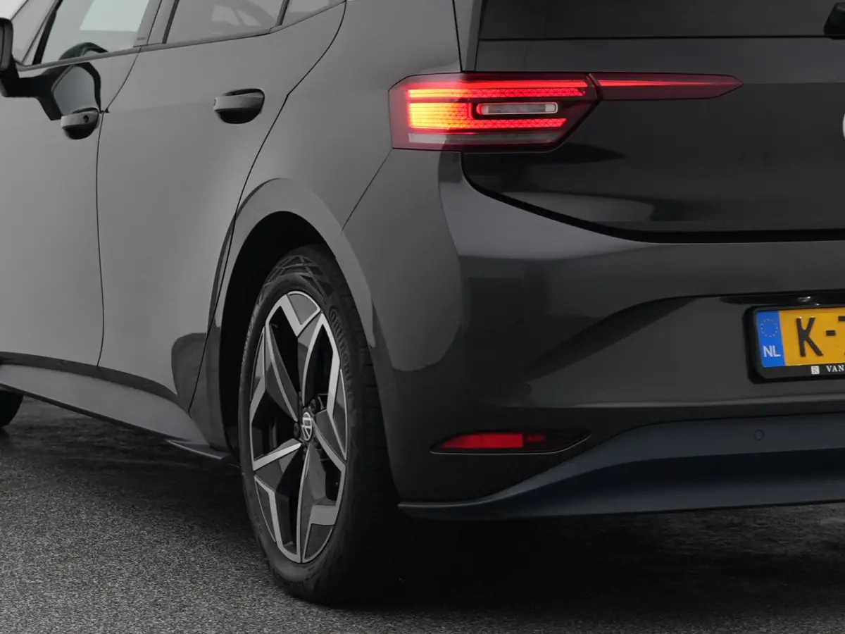 First Plus 58 kWh | CAMERA | ADAPTIVE | STOEL- EN STUURVERW.