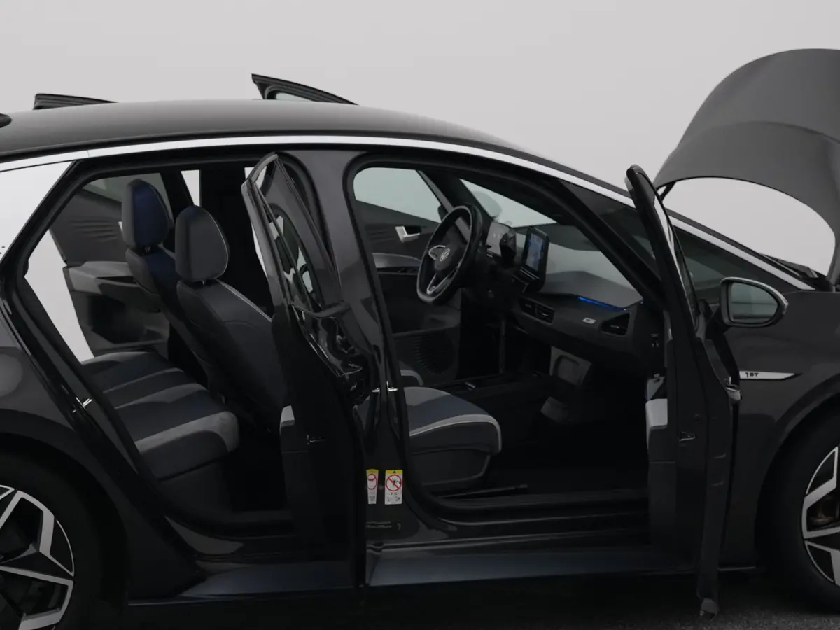 First Plus 58 kWh | CAMERA | ADAPTIVE | STOEL- EN STUURVERW.