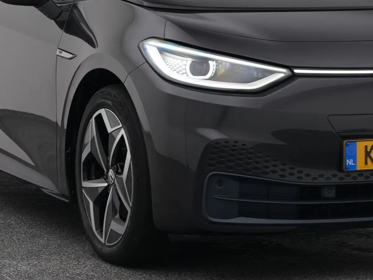 First Plus 58 kWh | CAMERA | ADAPTIVE | STOEL- EN STUURVERW.