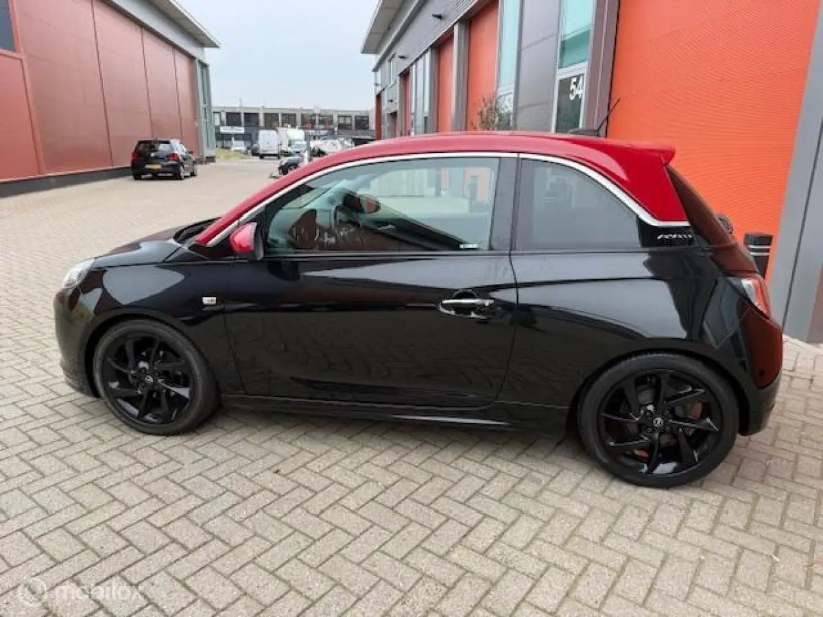 1.0 Turbo Rocks Online Edition138.000 KM NAP