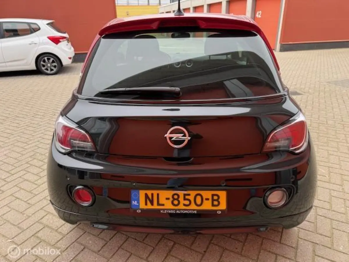 1.0 Turbo Rocks Online Edition138.000 KM NAP