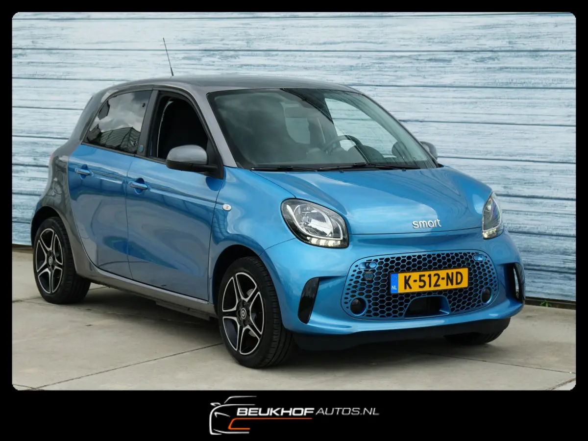 EQ Comfort 18 kWh 5dr Airco Radio Dab Cruise L