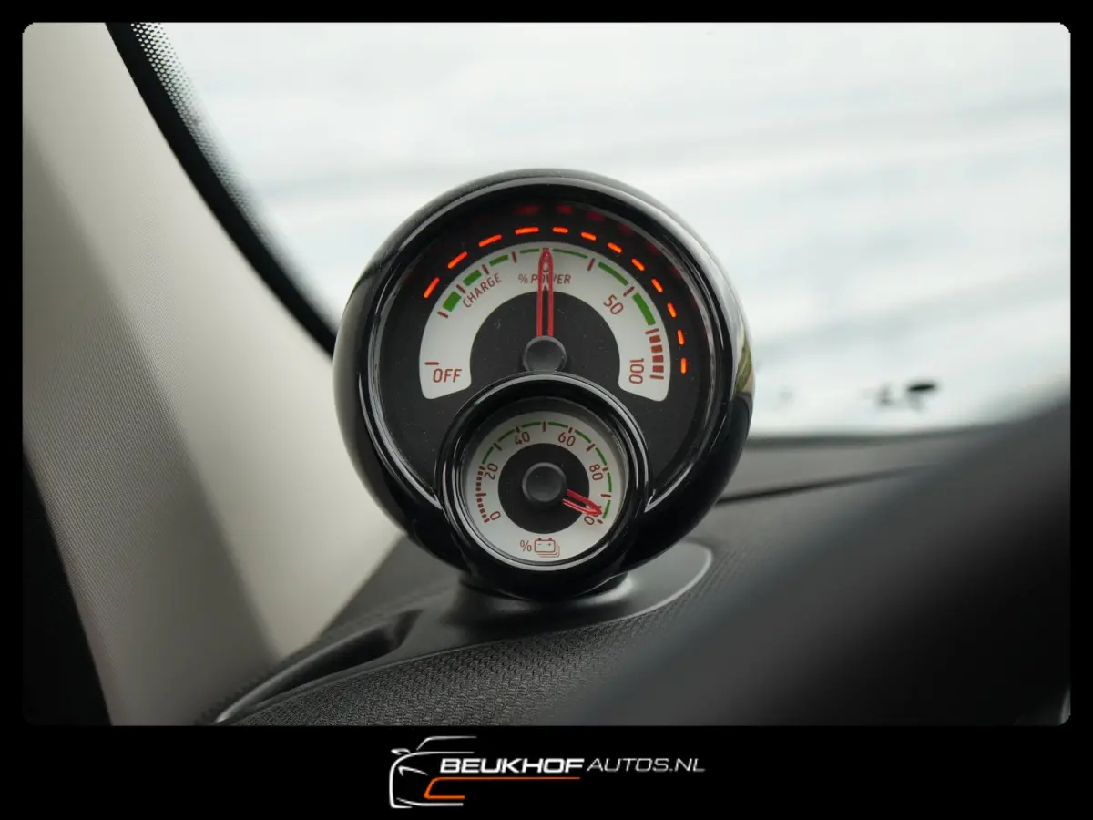 EQ Comfort 18 kWh 5dr Airco Radio Dab Cruise L