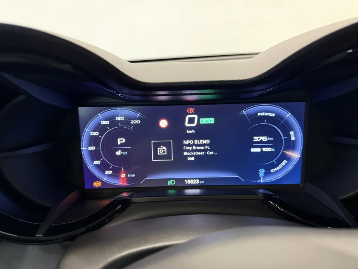 Elettrica Automaat 156PK Adaptieve Cruise Control LMV 18 inch Full Led Matrix Parkeer sensoren Navigatie Apple Carplay / Android auto  Climate Control