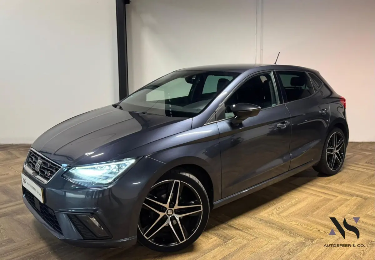 1.0 TSI FR Business Intense CARPLAY CAM