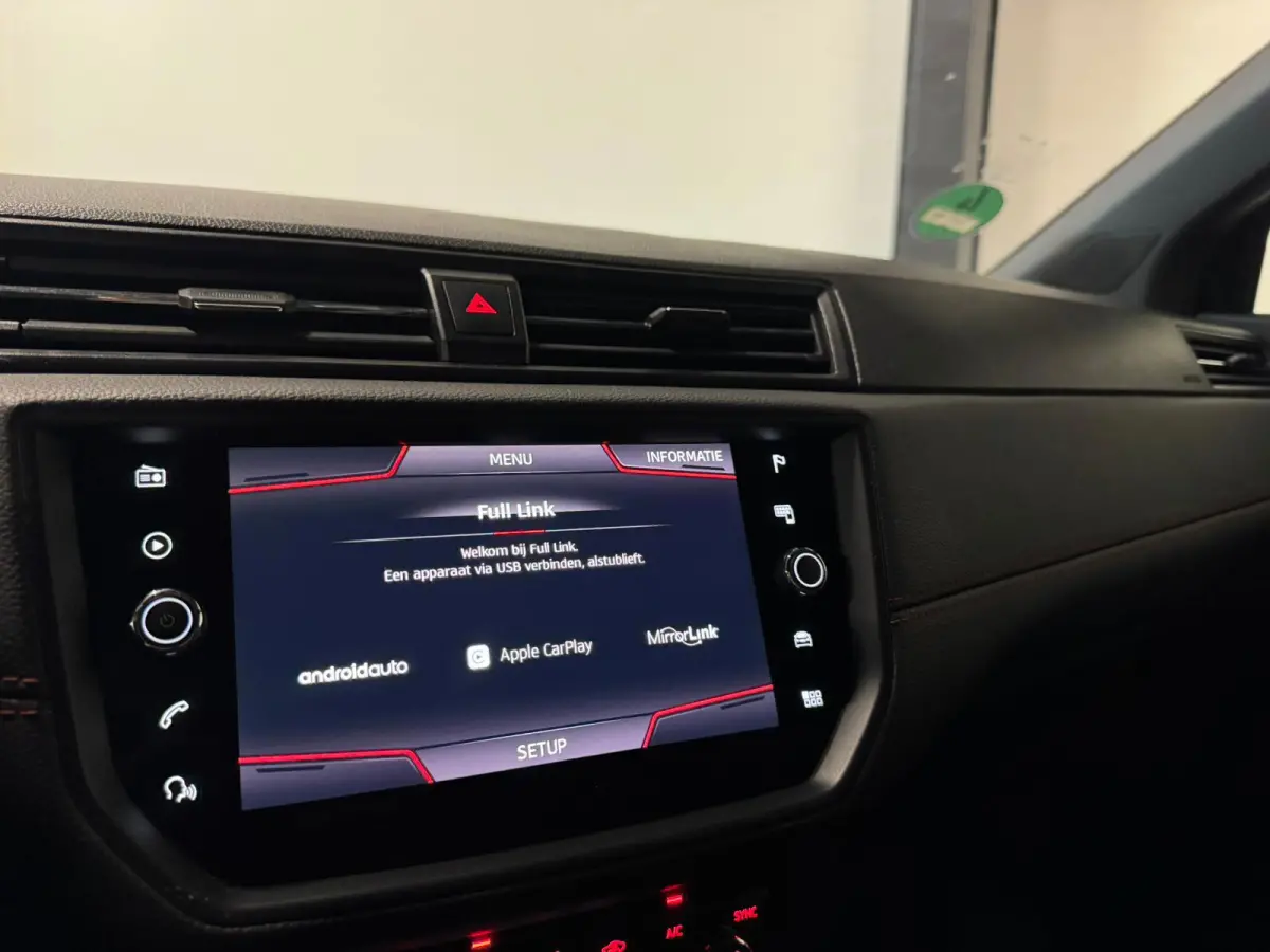 1.0 TSI FR Business Intense CARPLAY CAM
