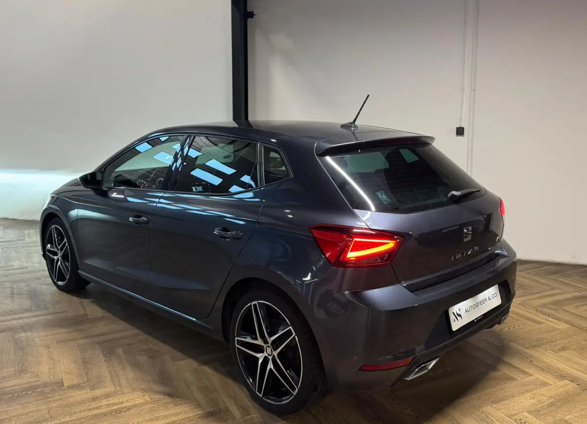 1.0 TSI FR Business Intense CARPLAY CAM
