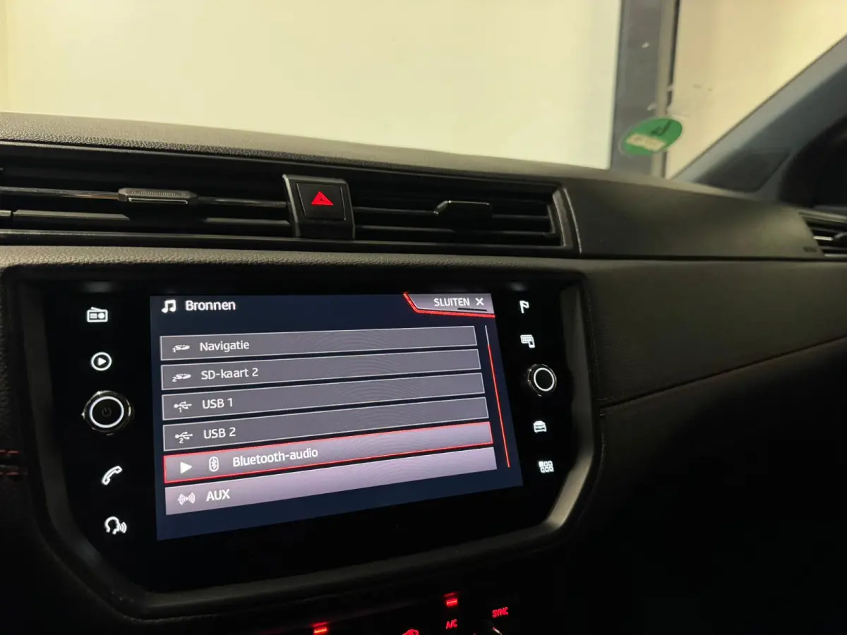 1.0 TSI FR Business Intense CARPLAY CAM