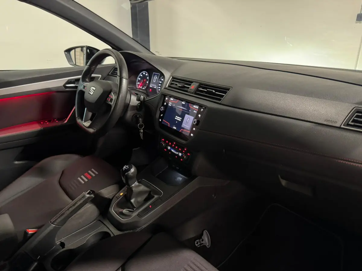 1.0 TSI FR Business Intense CARPLAY CAM