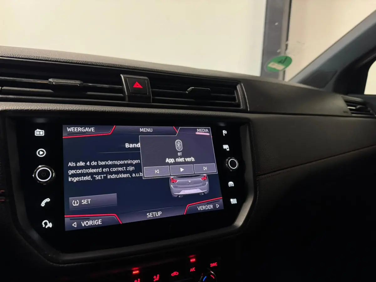1.0 TSI FR Business Intense CARPLAY CAM
