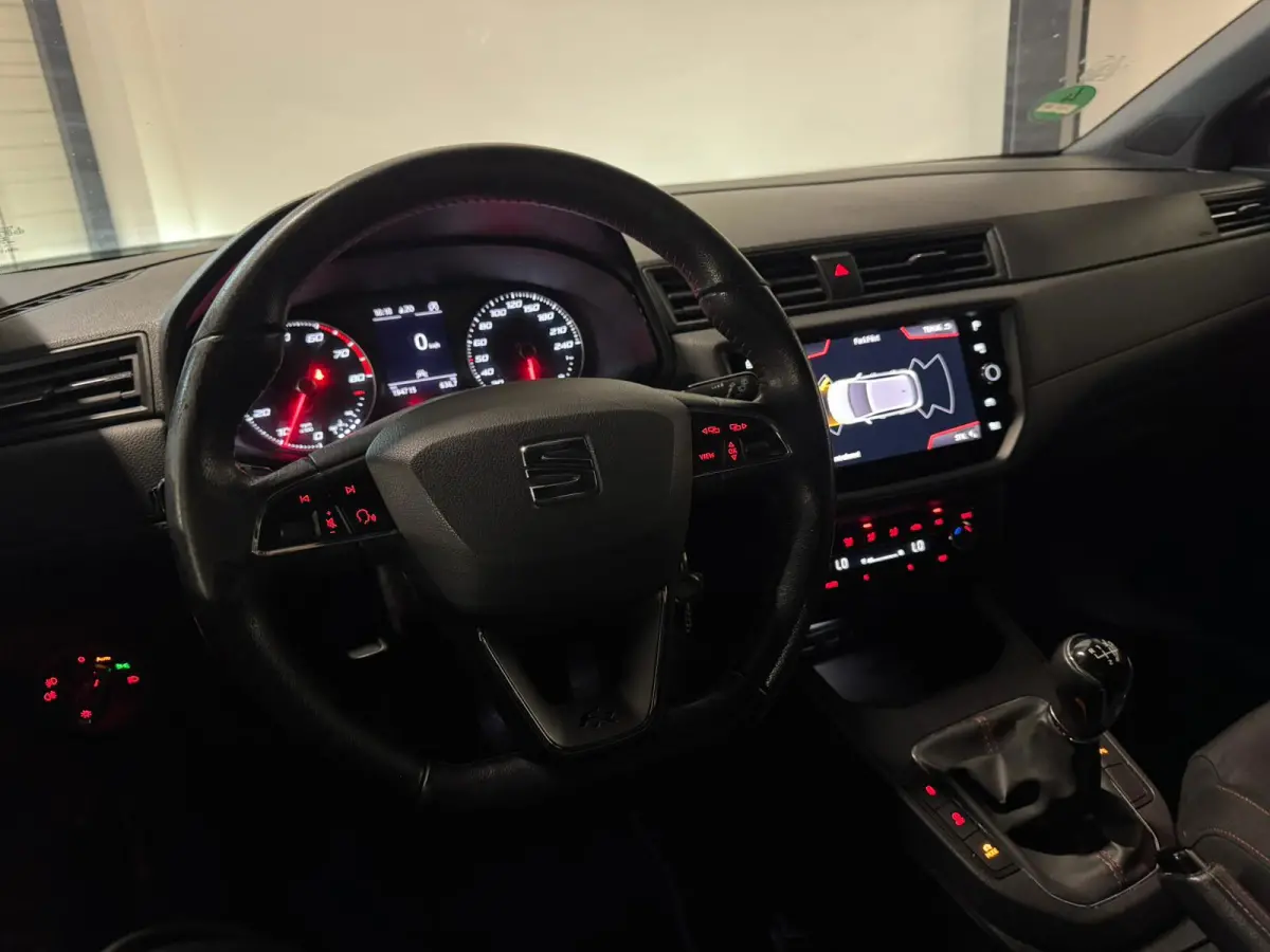 1.0 TSI FR Business Intense CARPLAY CAM