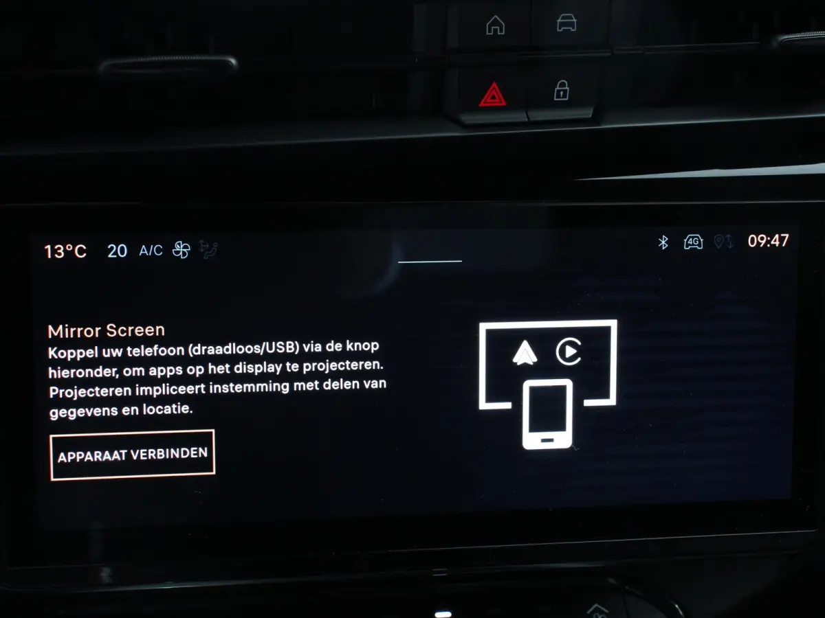 Elettrica Automaat 156PK Adaptieve Cruise Control LMV 18 inch Full Led Matrix Parkeer sensoren Navigatie Apple Carplay / Android auto  Climate Control