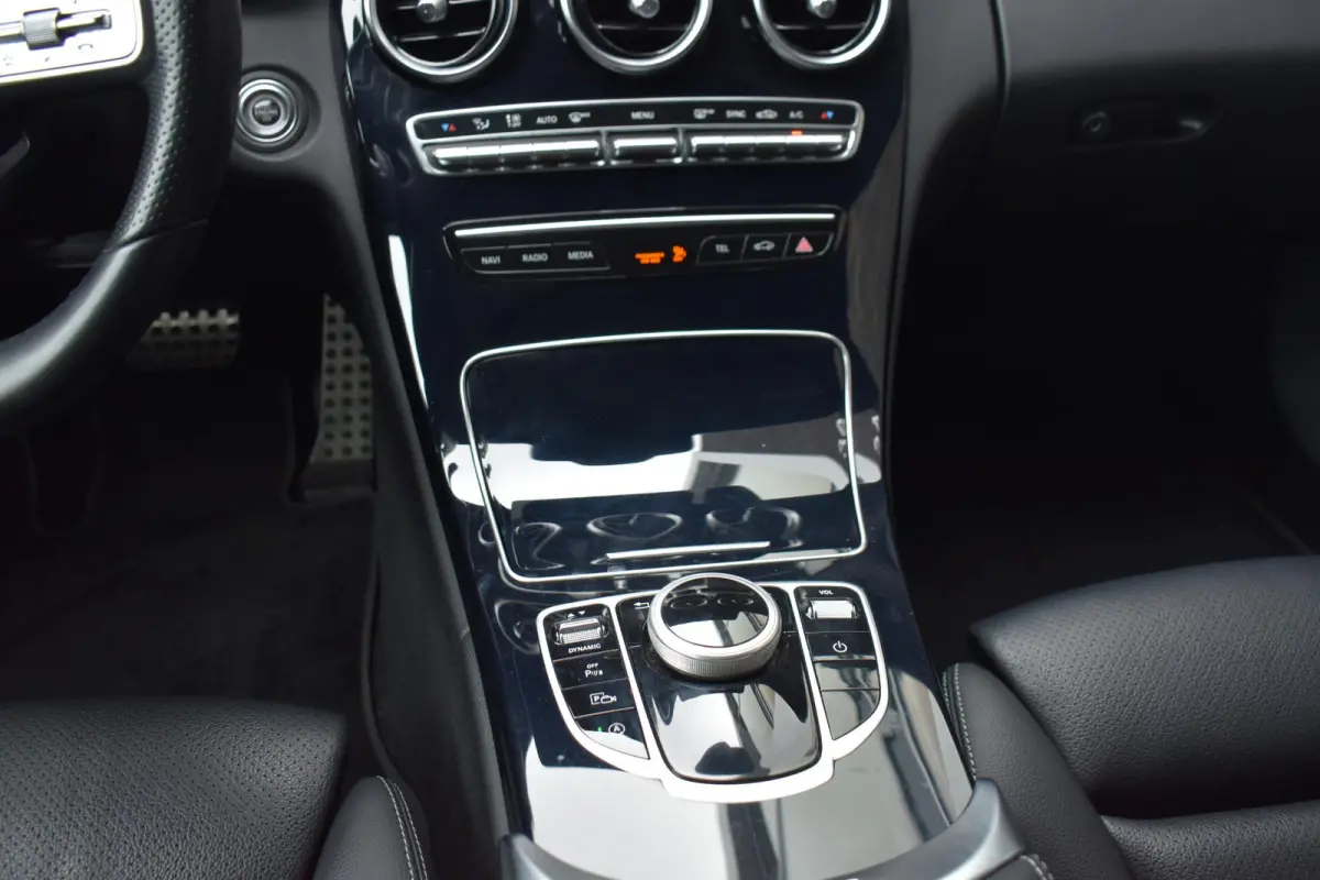 200 Business Solution AMG