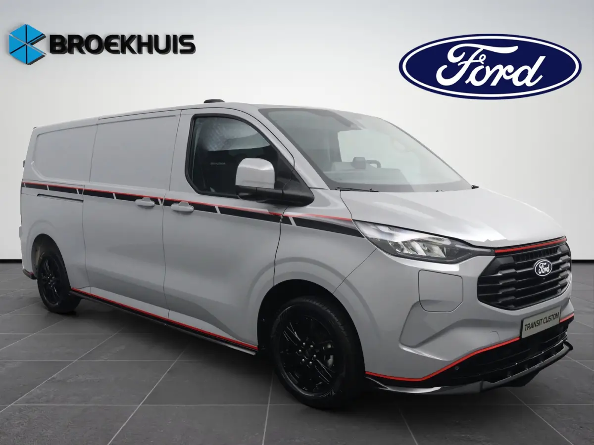 Grey Platinum 320 L2 Plug-in Hybrid | 0.99% Financial Lease | Maxton | Leder | 17''' | Navigatie | 360 Camera | Adaptive Cruise | BLIS | LED | Striping | Dubbele Schuifdeur
