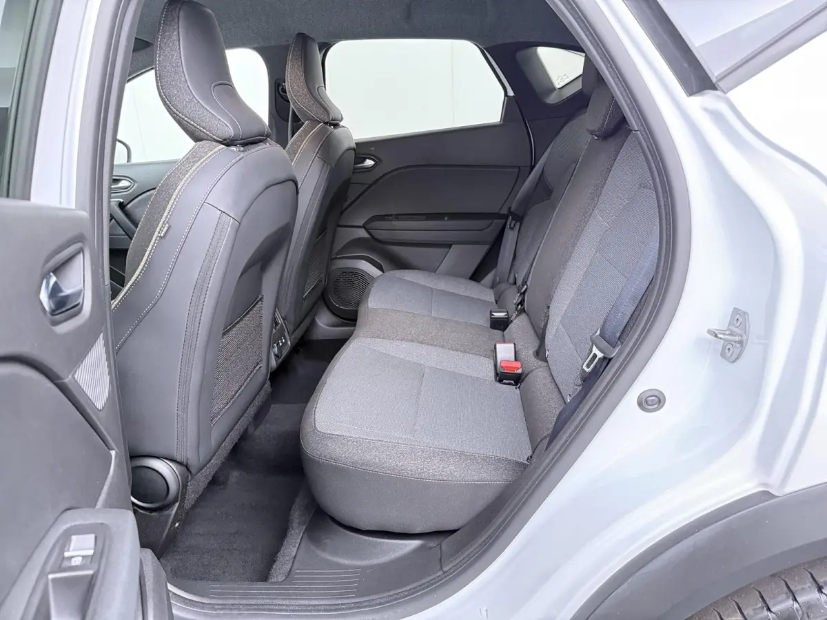 techno full hybrid E-Tech 160 | Google Navigatie | Parkeercamera | Climate Control | Automaat |