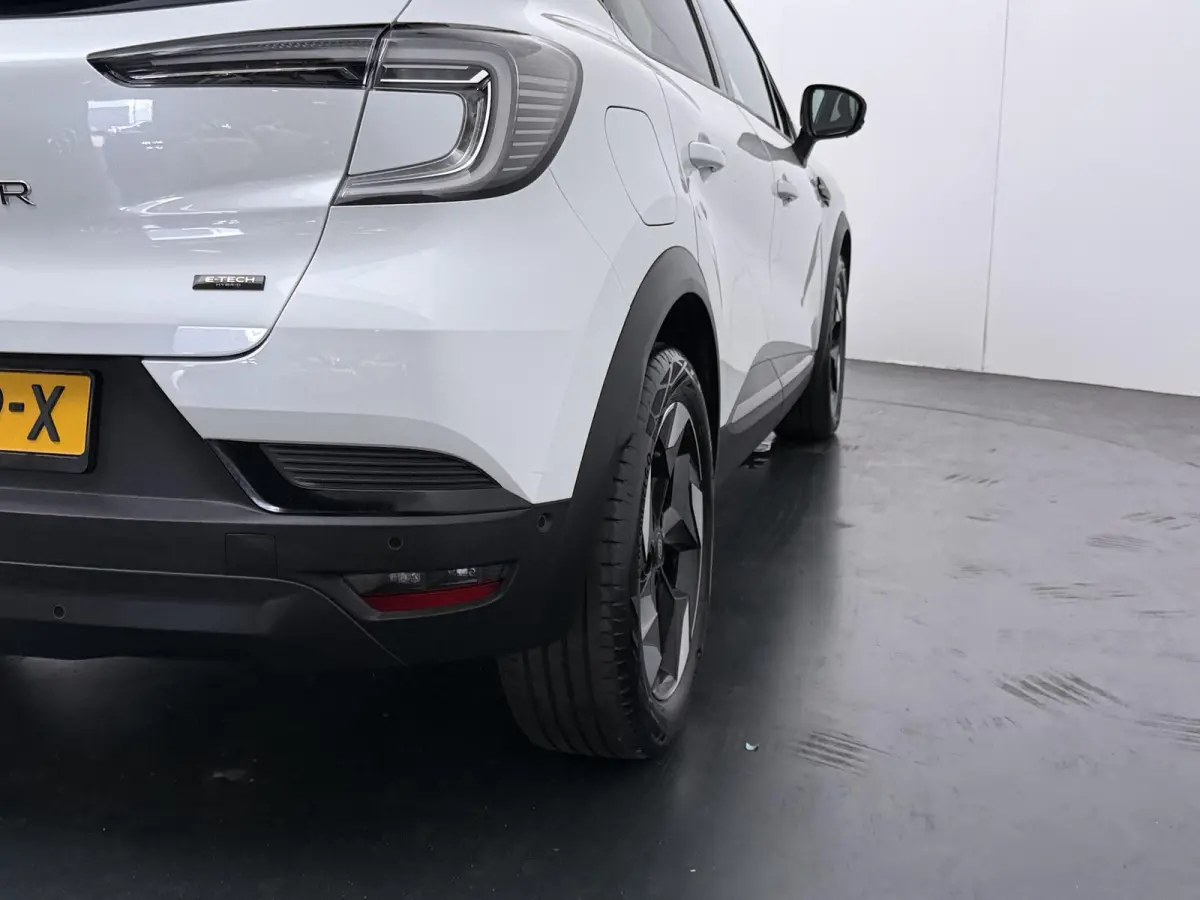 techno full hybrid E-Tech 160 | Google Navigatie | Parkeercamera | Climate Control | Automaat |