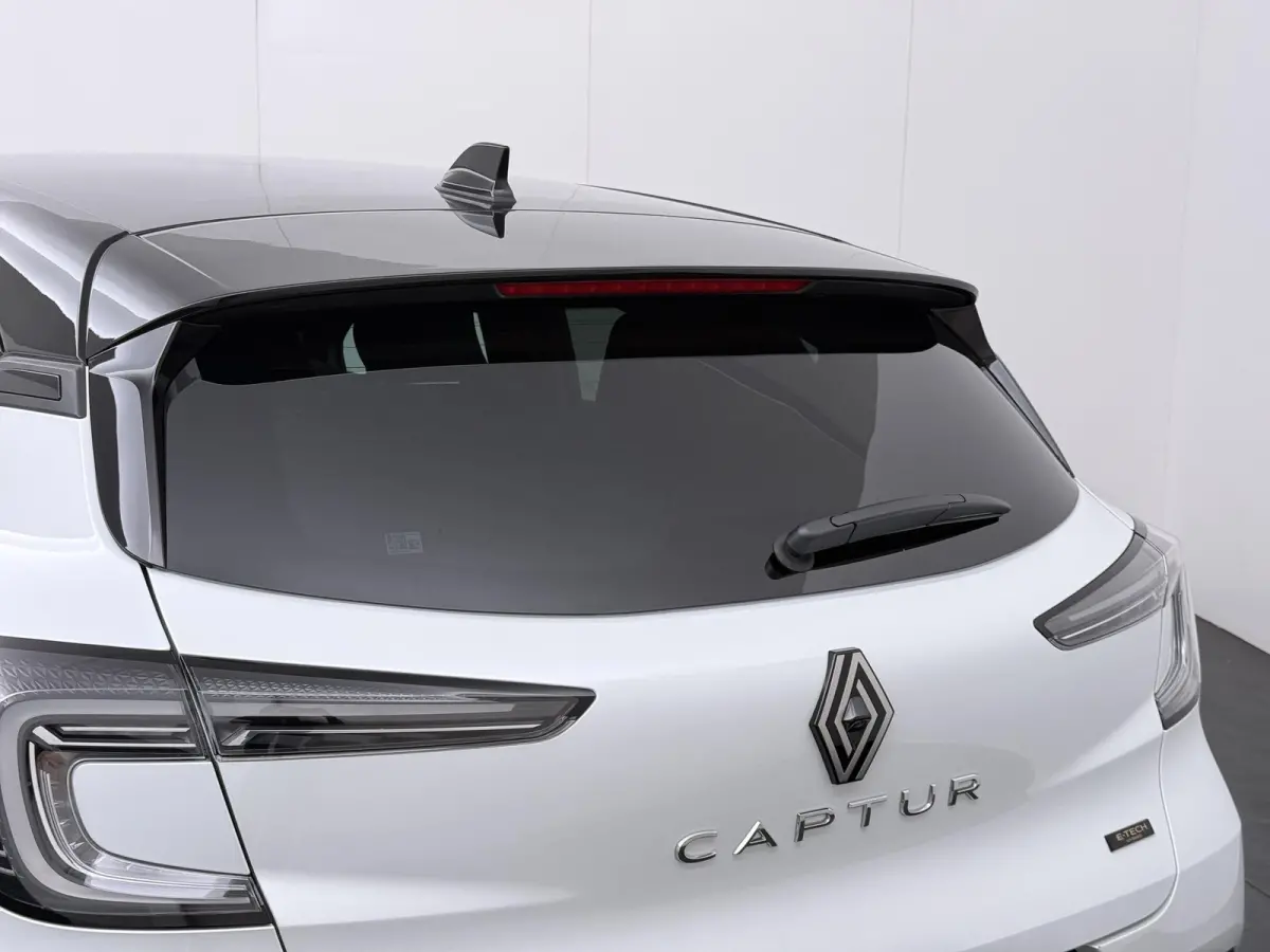 techno full hybrid E-Tech 160 | Google Navigatie | Parkeercamera | Climate Control | Automaat |