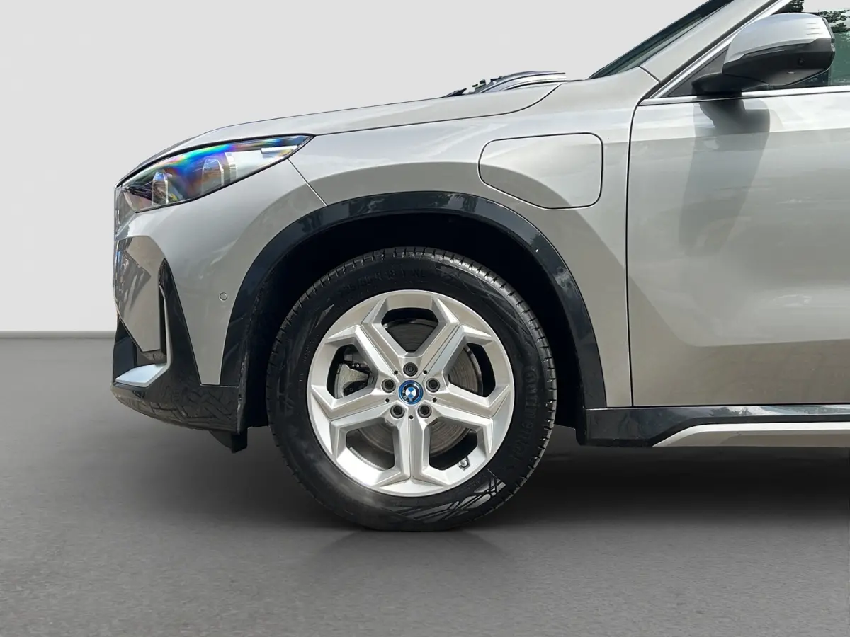 xDrive25e 245pk | Trekhaak | Leder | HUD | 360 camera |