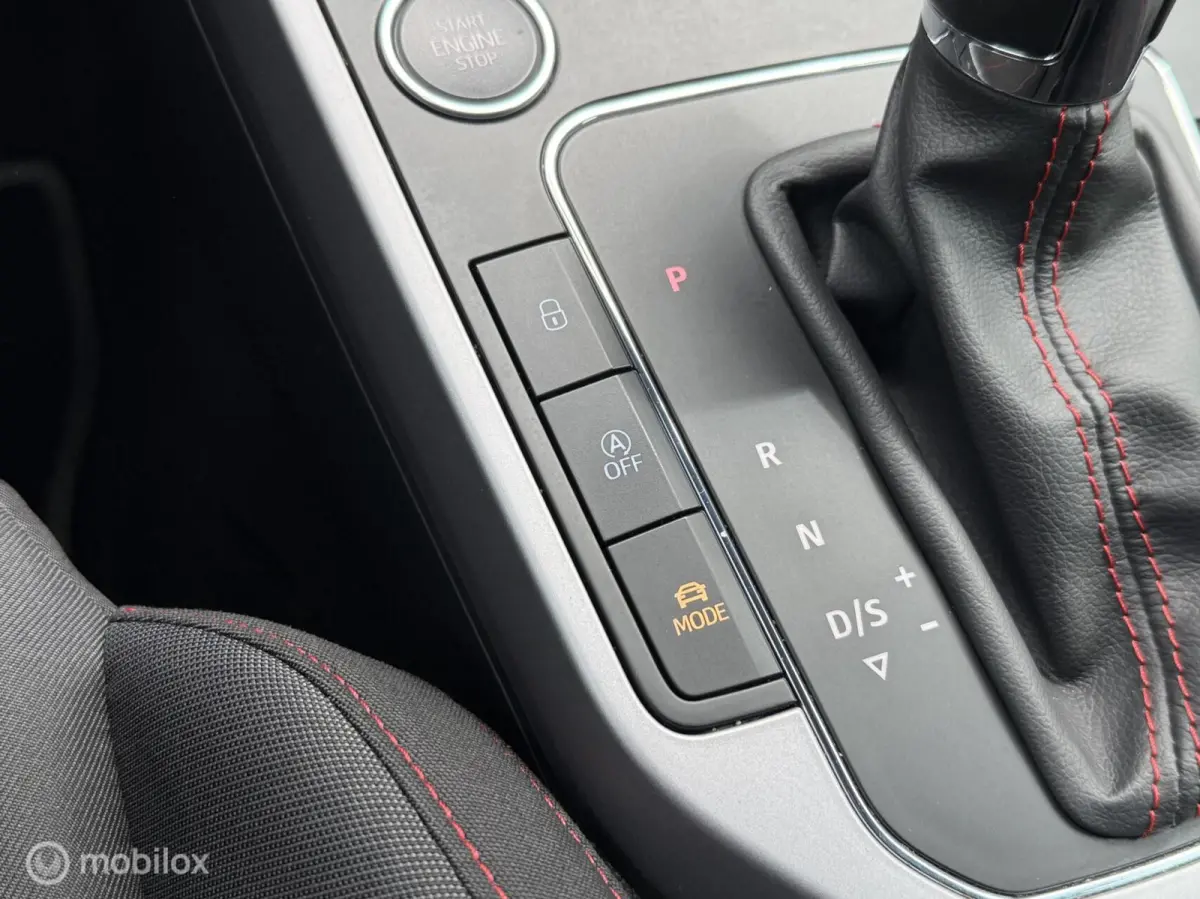 1.0 TSI FR Navi Carplay Camera Automaat LED ACC Keyles Stoelv Trekhaak
