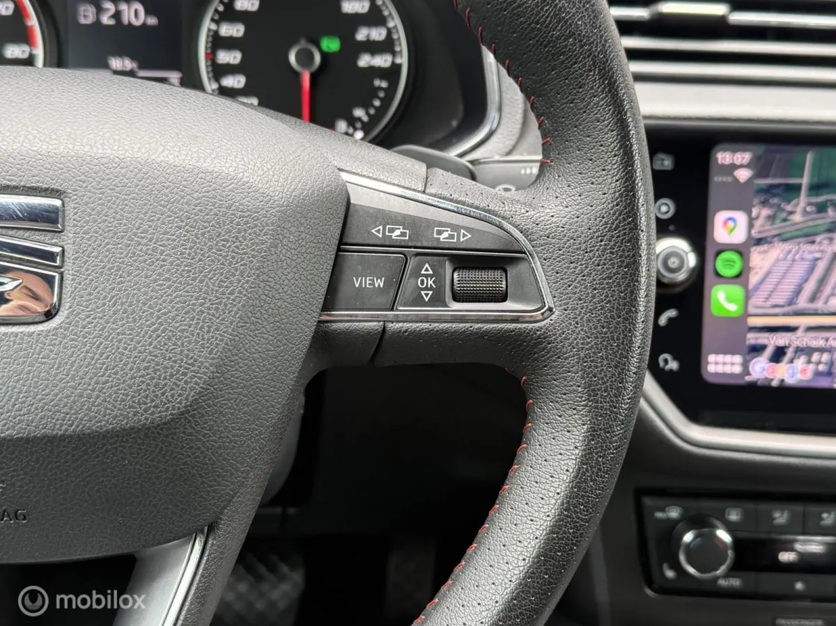 1.0 TSI FR Navi Carplay Camera Automaat LED ACC Keyles Stoelv Trekhaak