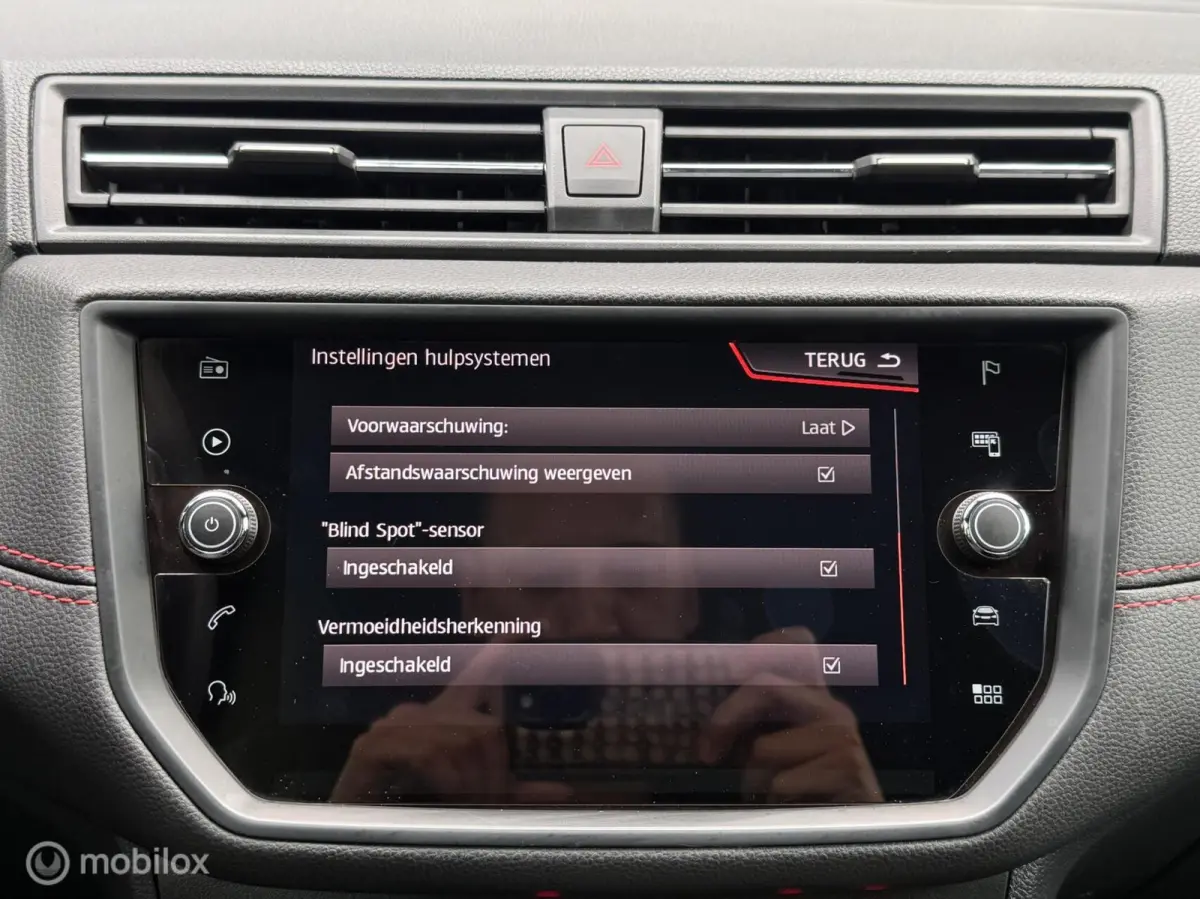 1.0 TSI FR Navi Carplay Camera Automaat LED ACC Keyles Stoelv Trekhaak