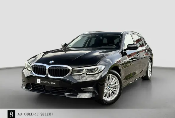 330e xDrive | Laser | Trekhaak | Head Up | 360 | Sfeerverlichting | Dodehoek | 1e eigenaar