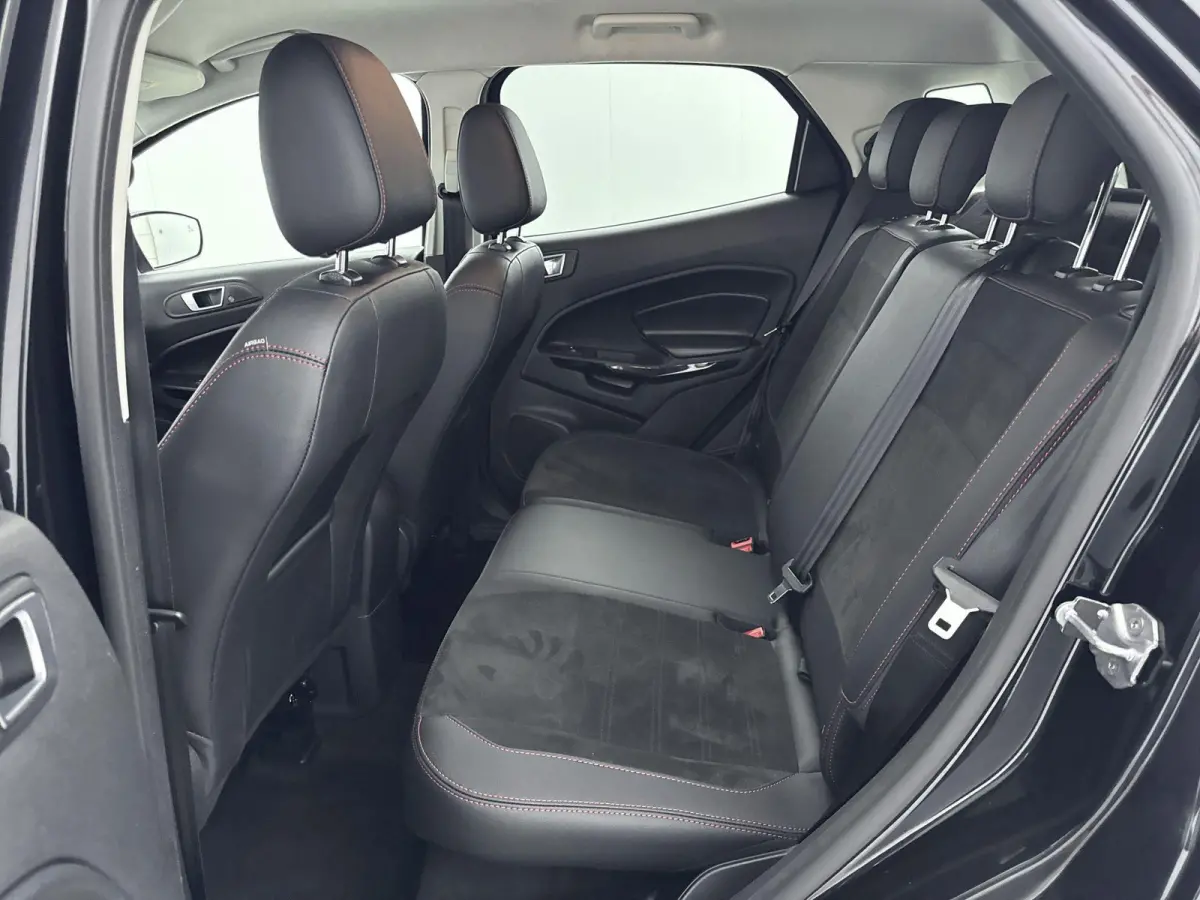 1.0 EcoBoost ST-Line | TREKHAAK | STOELVERWARMING | STUURVERWARMING | BANG & OLUFSEN | ACHTERUITRIJCAMERA |  CRUISE CONTROL |