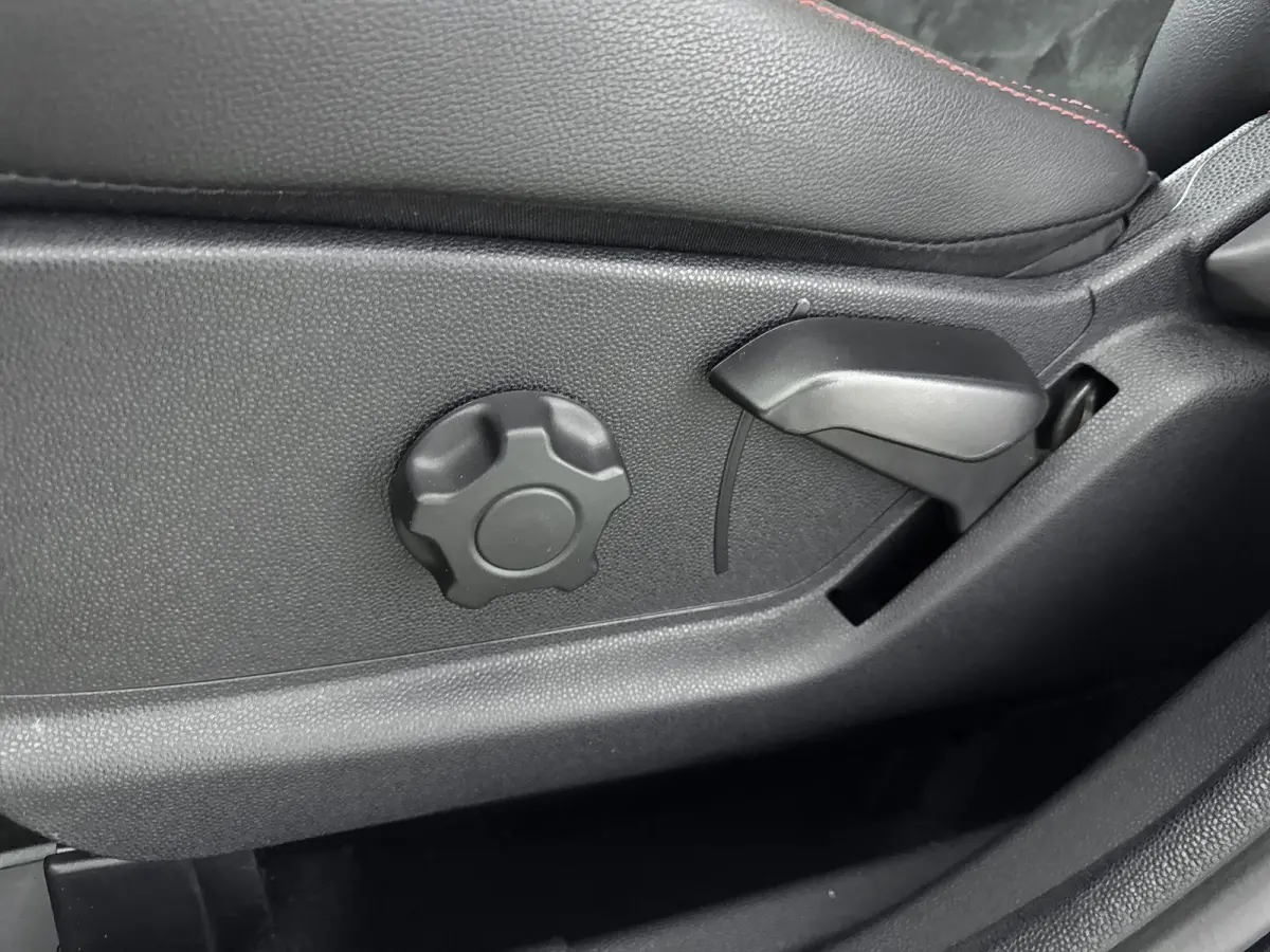 1.0 EcoBoost ST-Line | TREKHAAK | STOELVERWARMING | STUURVERWARMING | BANG & OLUFSEN | ACHTERUITRIJCAMERA |  CRUISE CONTROL |