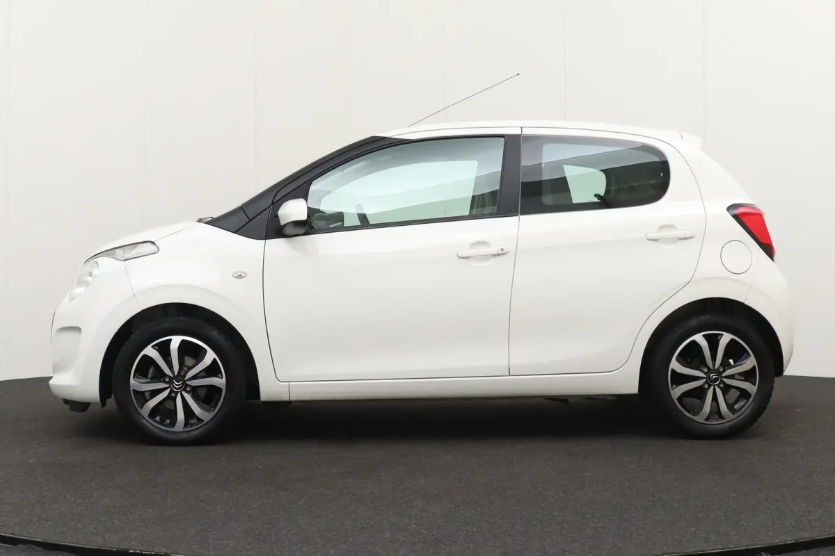 1.0 VTi Aut. Shine Camera Bluetooth Multimediascherm