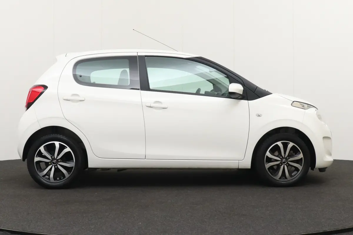 1.0 VTi Aut. Shine Camera Bluetooth Multimediascherm