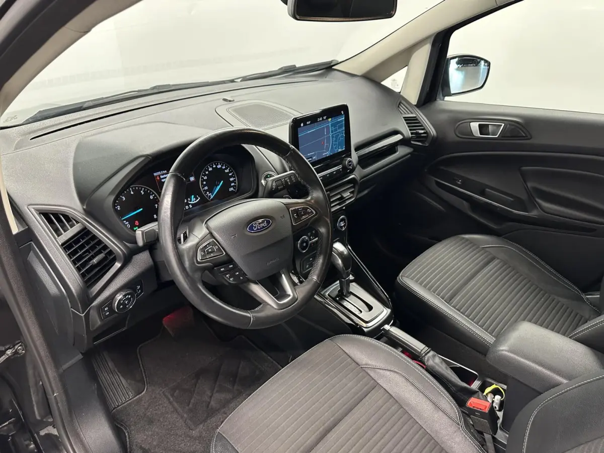 1.0 EcoBoost Titanium AUTOMAAT TREKHAAK CARPLAY NAVI ECC CRUISE LM.