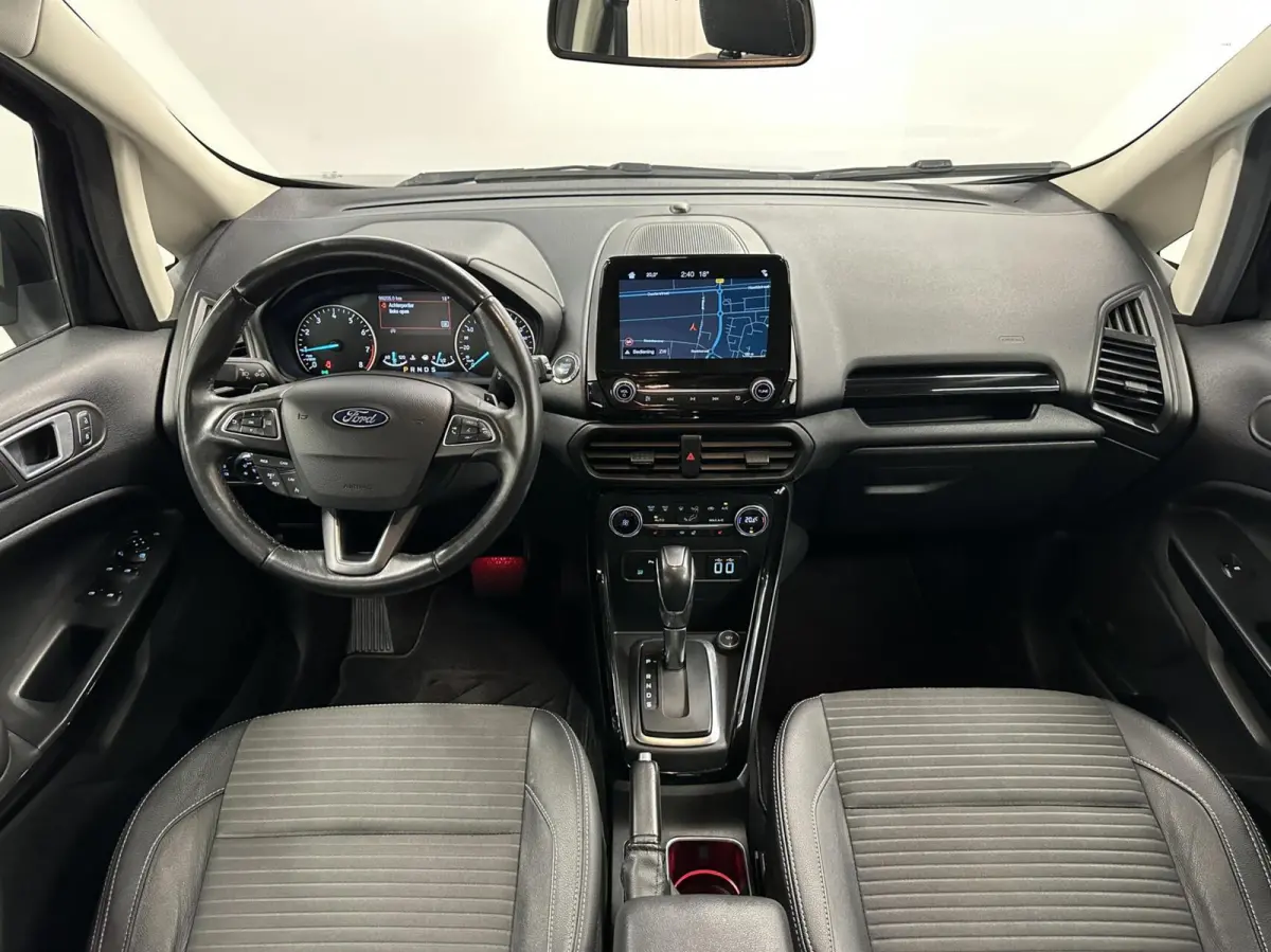 1.0 EcoBoost Titanium AUTOMAAT TREKHAAK CARPLAY NAVI ECC CRUISE LM.