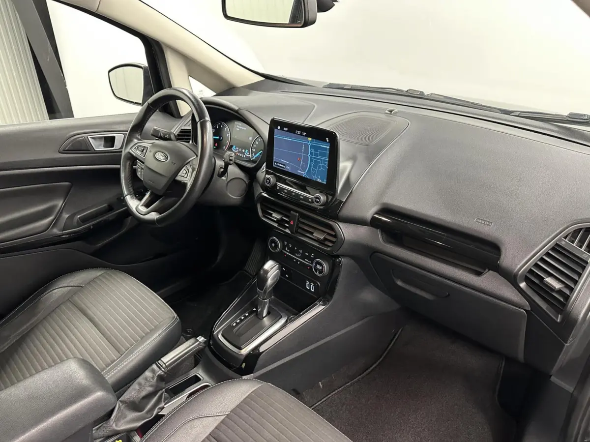 1.0 EcoBoost Titanium AUTOMAAT TREKHAAK CARPLAY NAVI ECC CRUISE LM.