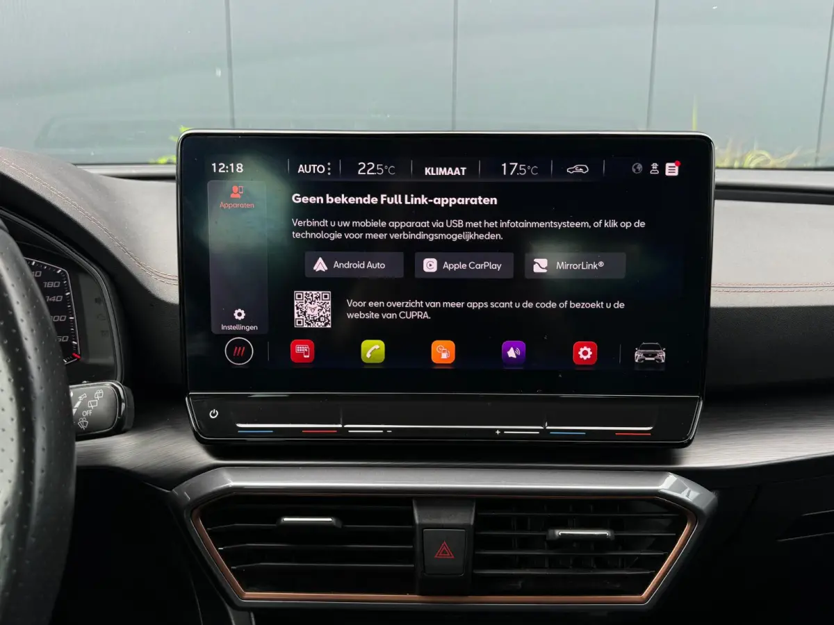 1.4 e-Hybrid Business 9-23 204pk NAVI | CAMERA | LEDER | PDC | SPORTVELGEN