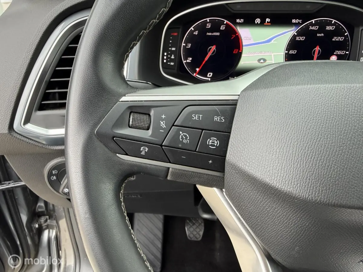 1.5 TSI Style / CarPlay / ACC / Virtual / LED