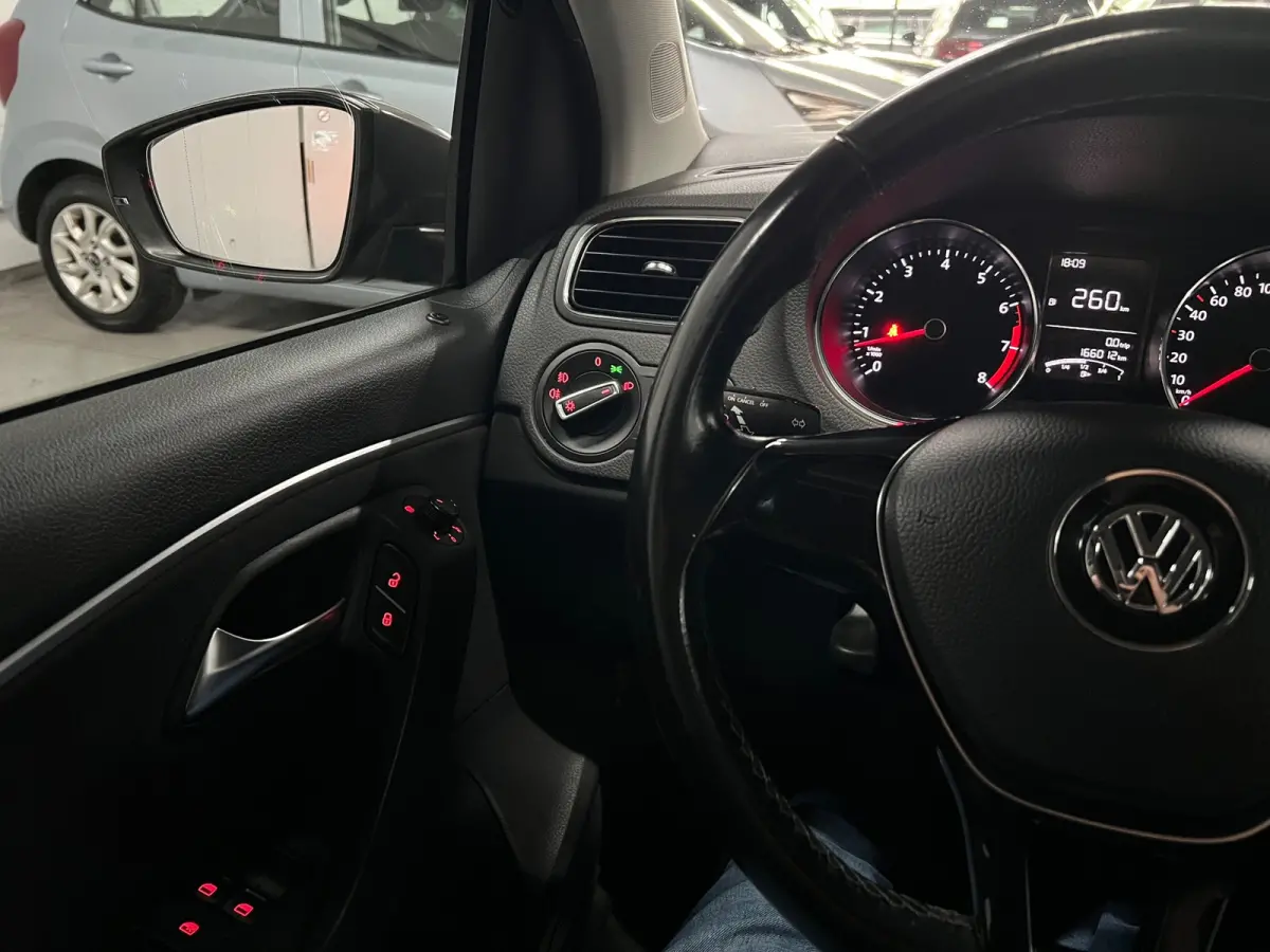 1.2 TSI Comfortline AIRCO / CRUISE / CARPLAY
