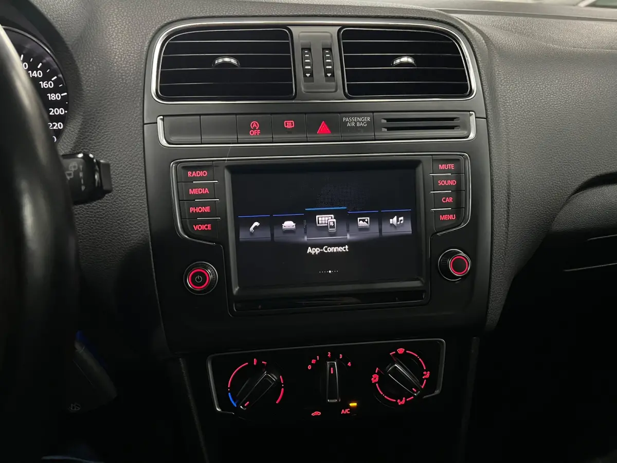 1.2 TSI Comfortline AIRCO / CRUISE / CARPLAY
