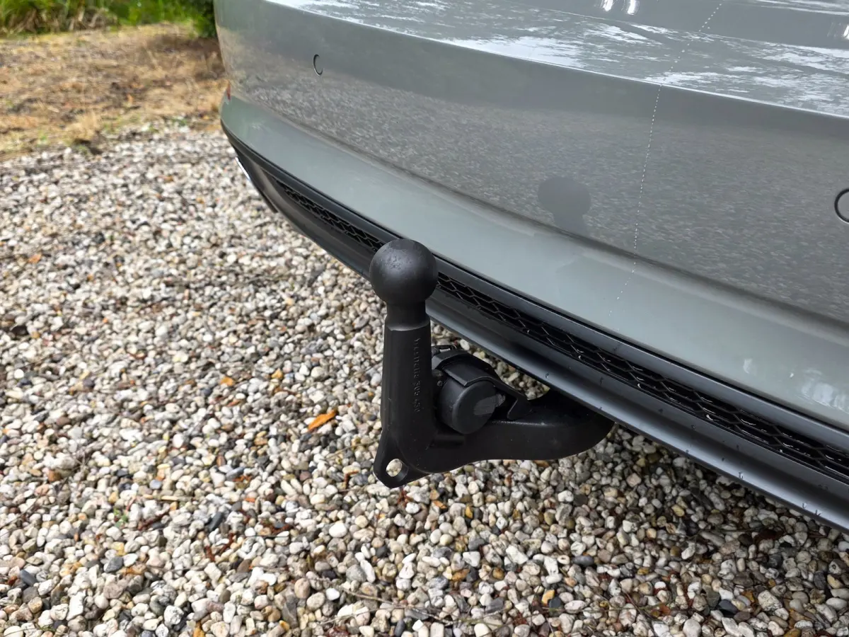 40 TFSI Sport S-line black edition