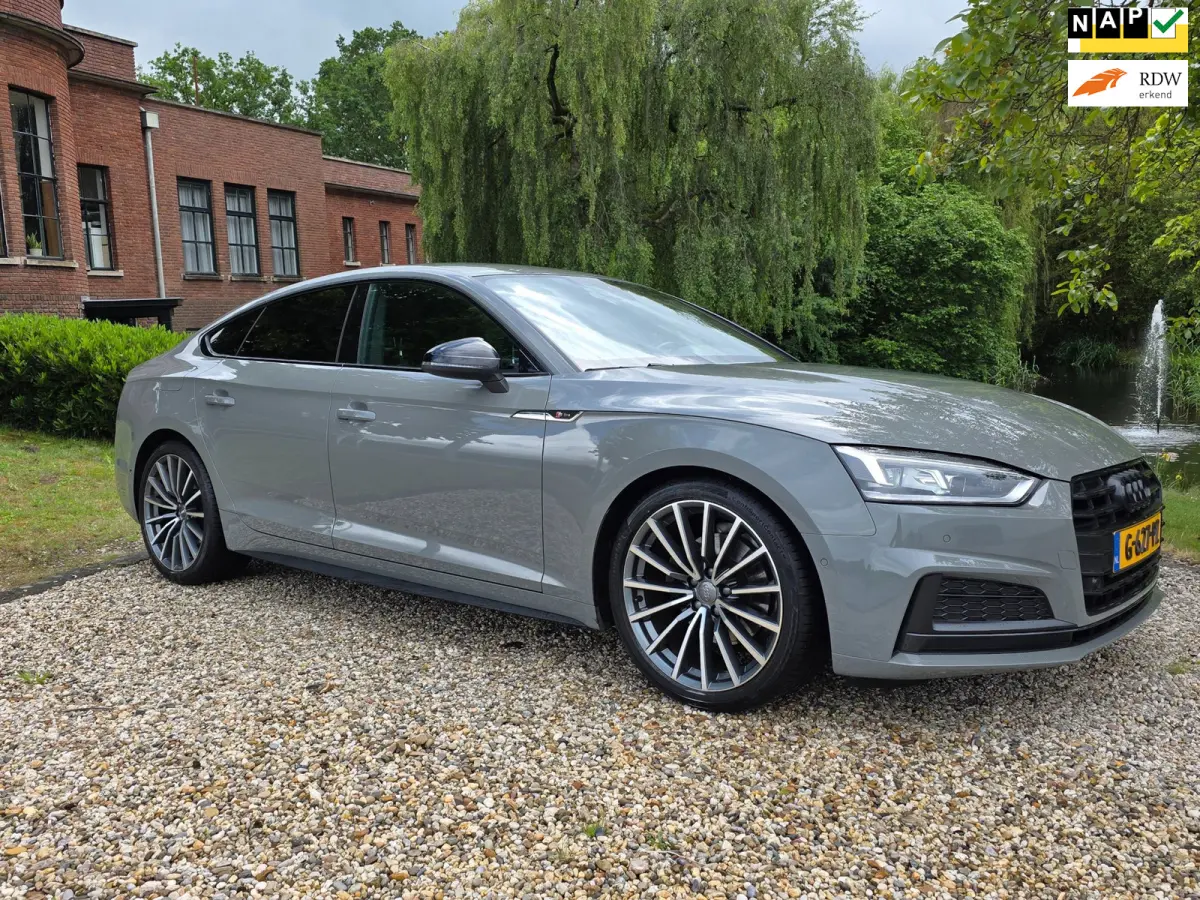 40 TFSI Sport S-line black edition