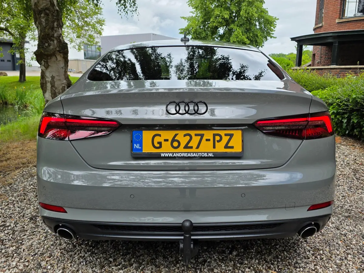 40 TFSI Sport S-line black edition