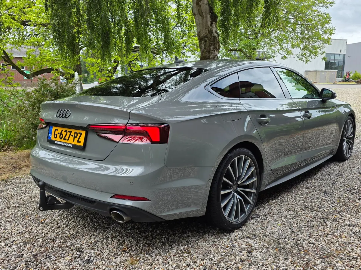 40 TFSI Sport S-line black edition