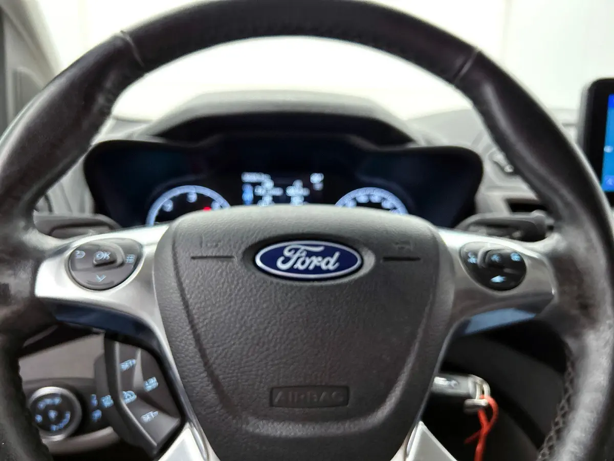 1.5 EcoBlue L2 Trend Automaat Airco Navigatie Cruise control Camera Parkeersensoren