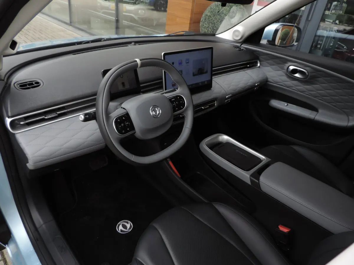 Launch Ed. 42 kWh 15.000km | 1e Eig | NLauto | Stoelverw/koeling | Ad.cruise | Leer | LED kopl | CarPlay | Camera|17”