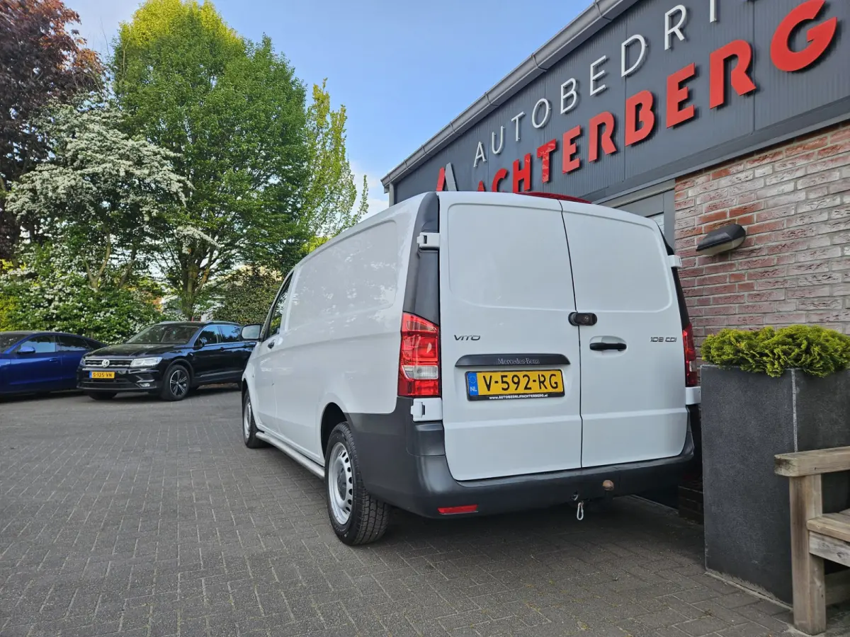 109 CDI Functional Lang Trekhaak! Airco! NAP! Navigatie! Achterdeuren! 3-Zitplaatsen!