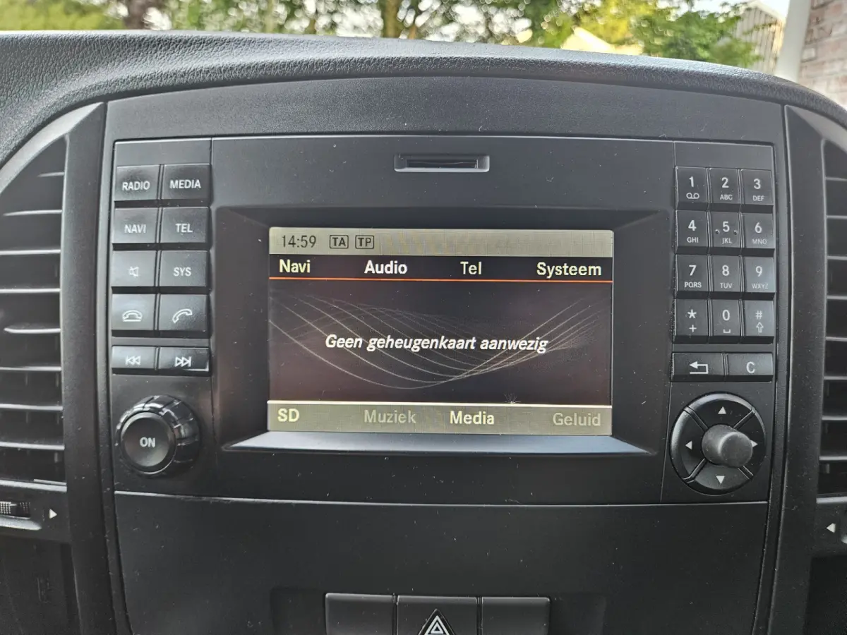 109 CDI Functional Lang Trekhaak! Airco! NAP! Navigatie! Achterdeuren! 3-Zitplaatsen!